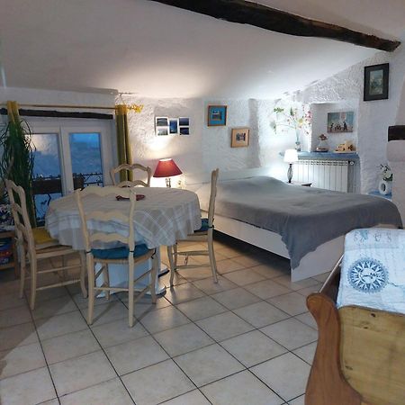 "Le Charme Provencal" - Studio 4 Couchages Classe 2 Etoiles - Axelle Loc'Appart Lorgues Esterno foto